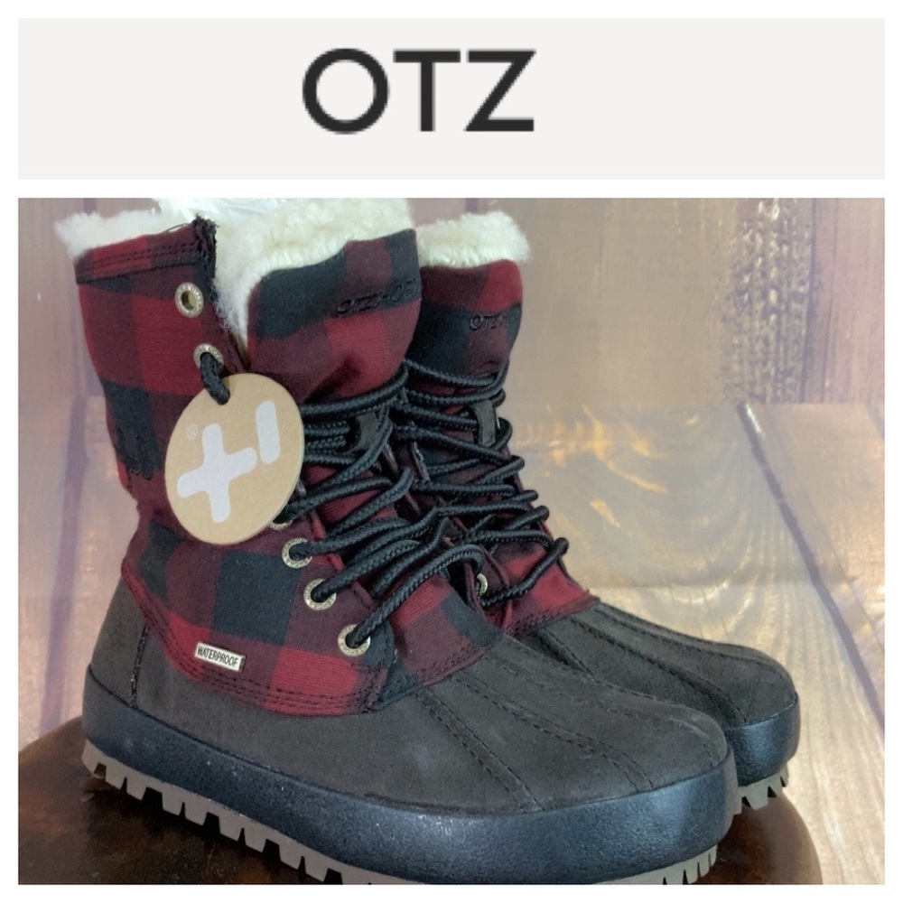 ☮️OTZ Conody Plaid Modern Santa Red Boot Size 5.5